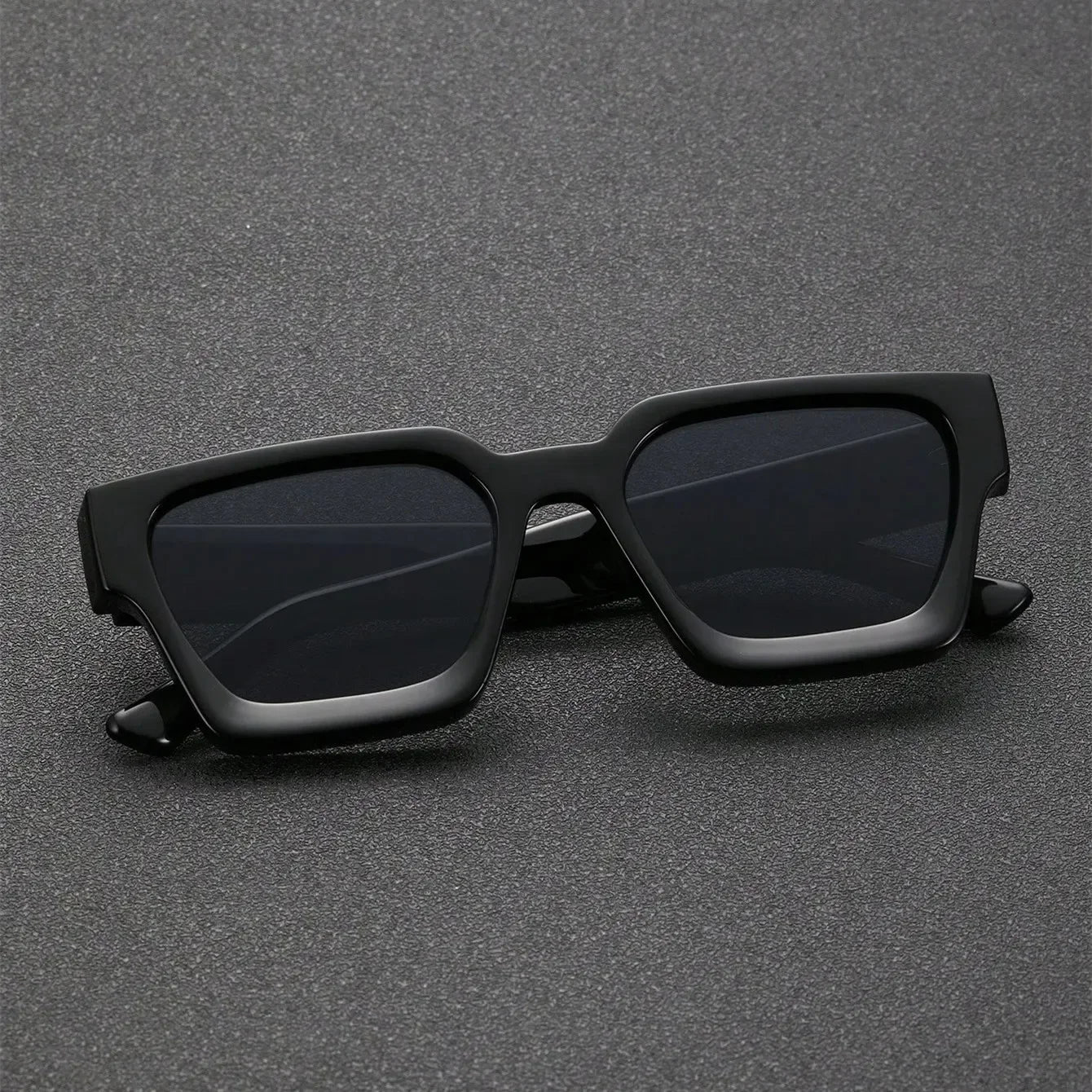 Lunettes de soleil rétros