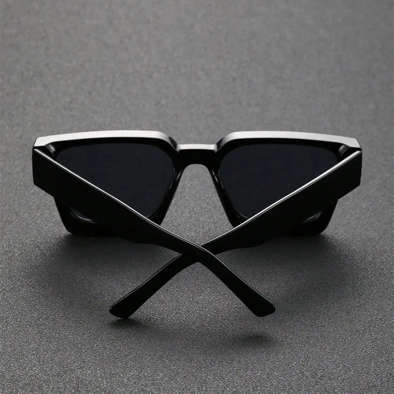 Lunettes de soleil rétros