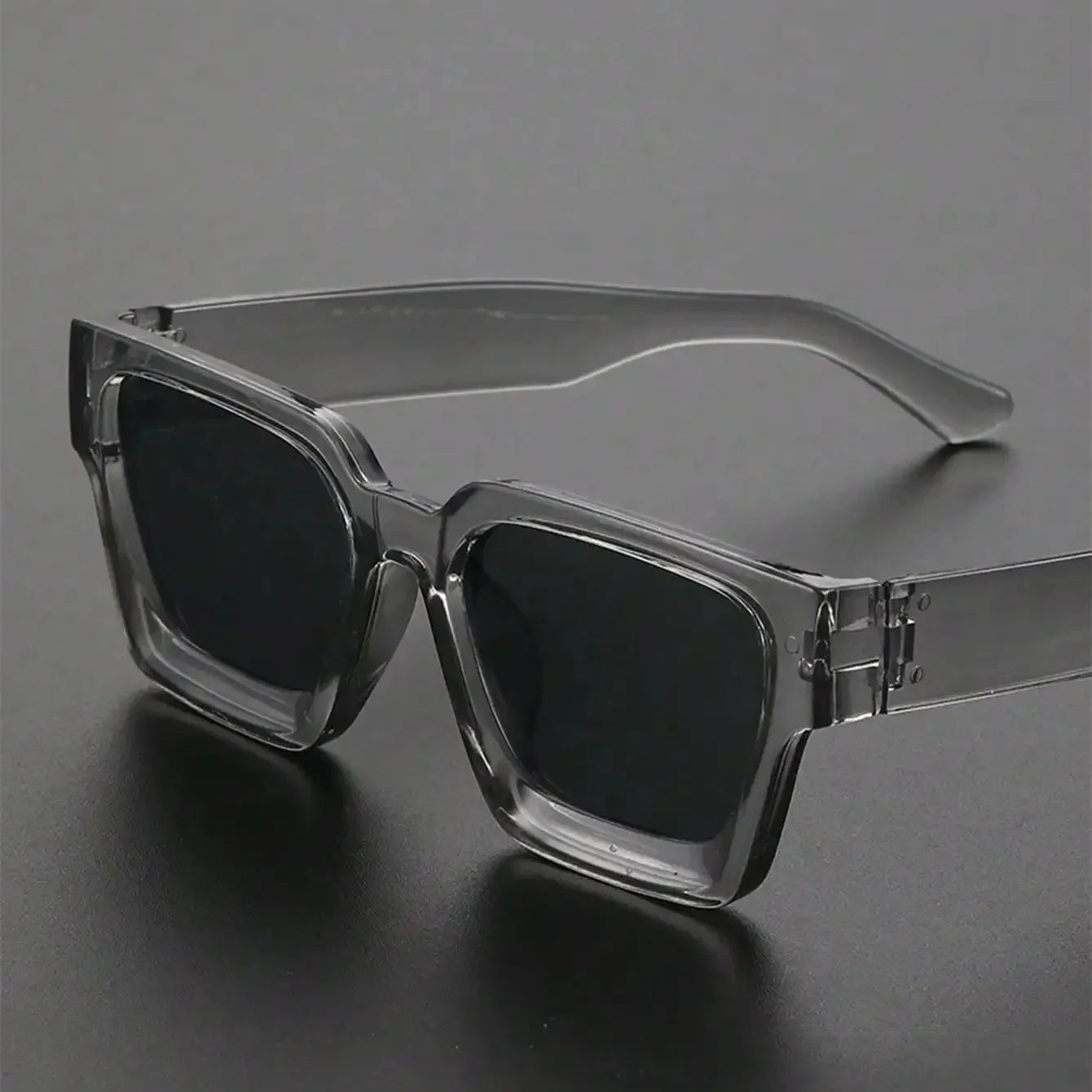 Lunettes de soleil rétros