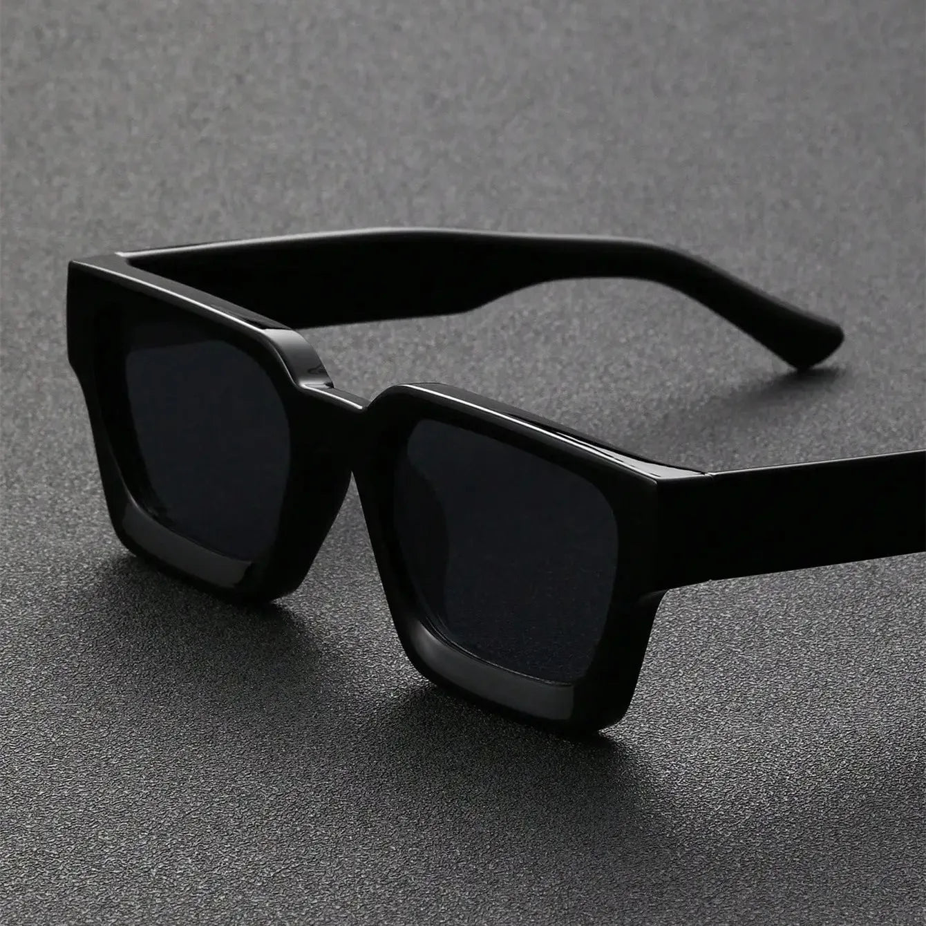 Lunettes de soleil rétros