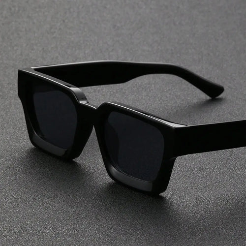 Lunettes de soleil rétros