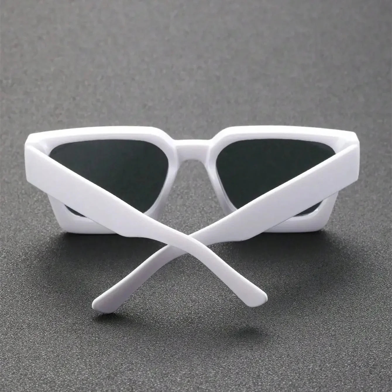 Lunettes de soleil rétros