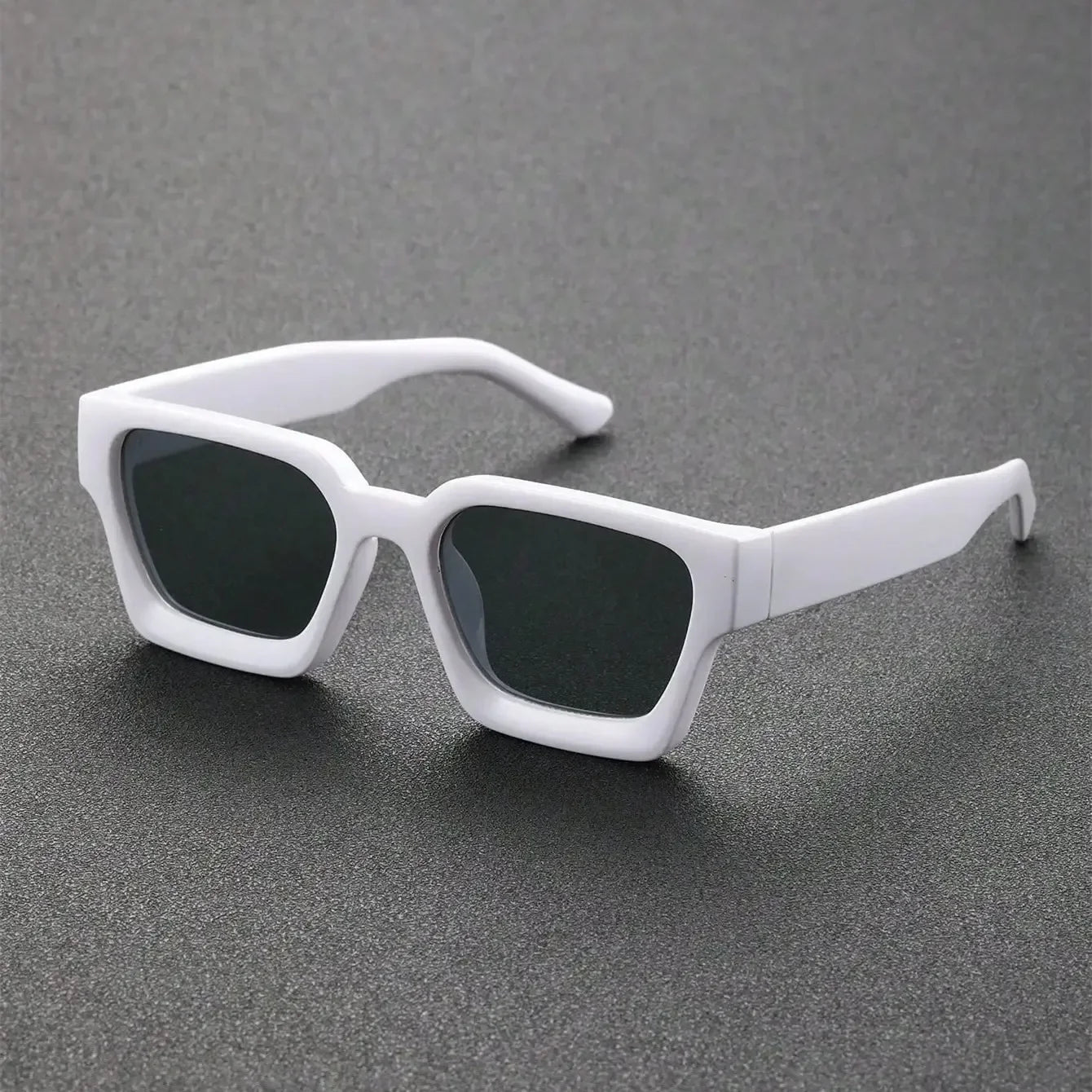 Lunettes de soleil rétros